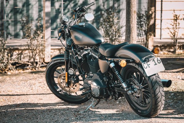 Vignette crit'air : comment choisir pour votre véhicule hybride